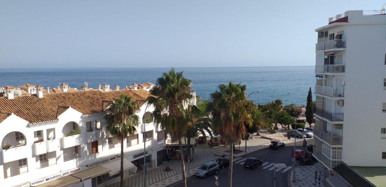 Apartamento Frente Al Mar En La Torrecilla Nerja Exteriér fotografie